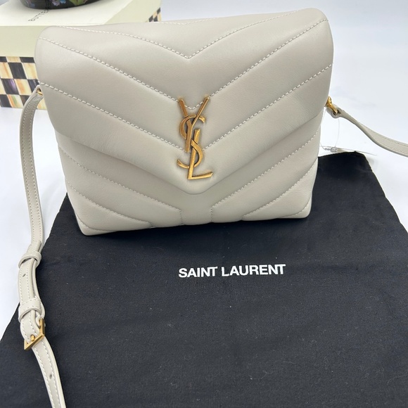 Women’s SaintLaurentYSL mini toy LouLou shoulder bag made in Italy - Picture 1 of 12